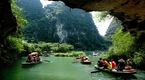 Tràng An - Ninh Bình - xanh trong mây nước