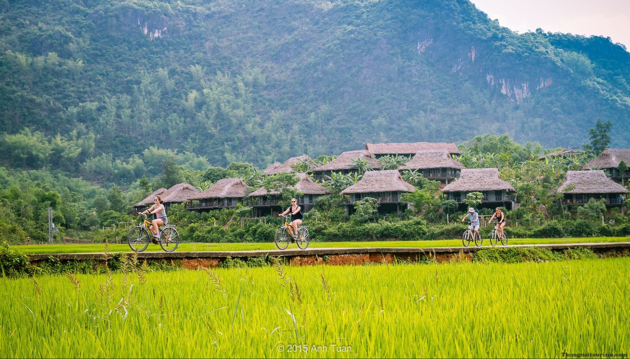 Hotel Hoa Binh with Tennis